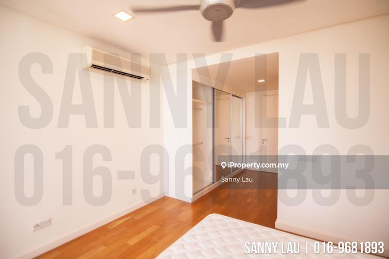 For Sale - 6 CapSquare