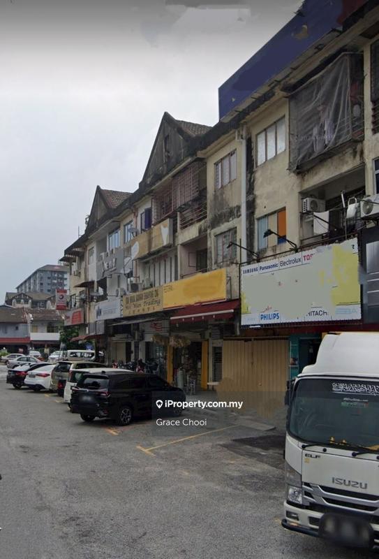 For Sale - 1.5 Storey Shop