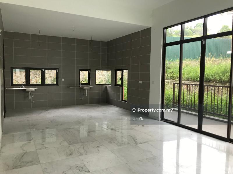 Rumah Berkembar untuk Dijual di Putra Heights, Subang Jaya oleh Lai Yk - iProperty.com.my