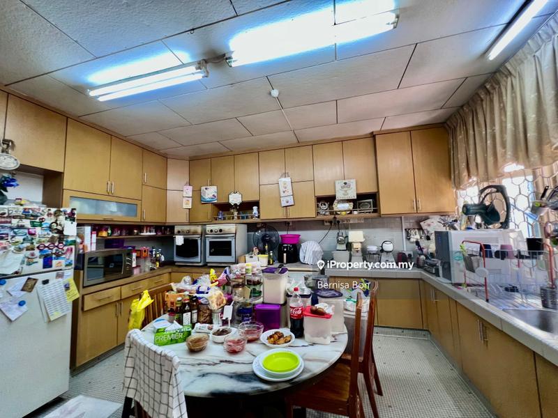 Bungalow House for Sale in Seksyen 16, Petaling Jaya by Bernisa Bon - iProperty.com.my