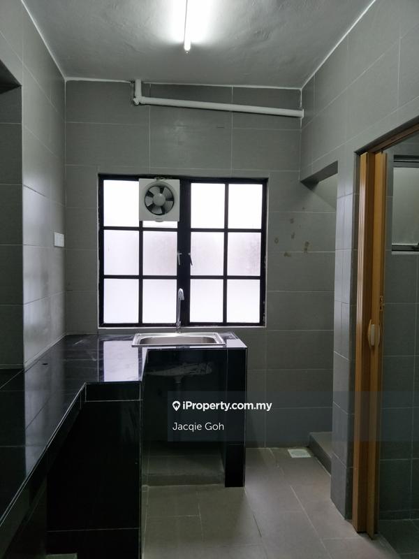 Pangsapuri untuk Dijual di Teratai Mewah Apartment Block 15,17,19,21 oleh Jacqie Goh - iProperty.com.my