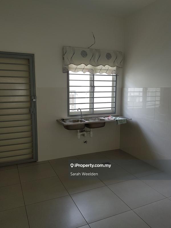 Rumah Teres 2-Tingkat untuk Dijual di Nilai Impian, Nilai oleh Sarah Weelden - iProperty.com.my