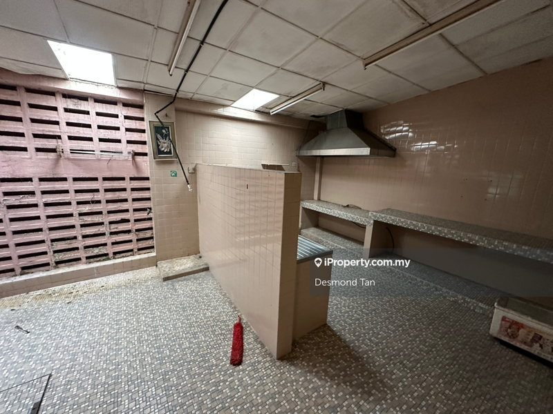 Rumah Berkembar untuk Dijual di SS 21, Damansara Utama, Petaling Jaya oleh Desmond Tan - iProperty.com.my