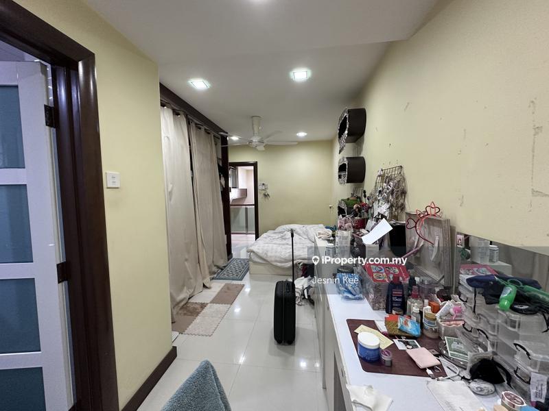 Rumah Berangkai 3 Tingkat untuk Dijual di Lake Fields, Sungai Besi oleh Jesnin Kee - iProperty.com.my