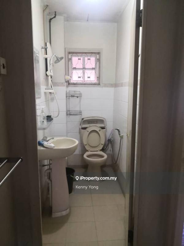 Rumah Berangkai 2 Tingkat untuk Dijual di Kelana Jaya, Petaling Jaya oleh Kenny Yong - iProperty.com.my