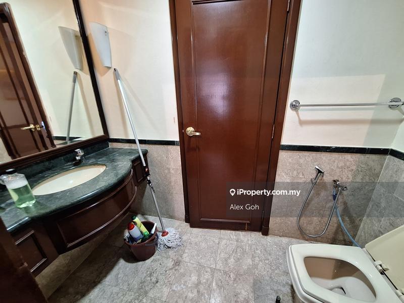 Residensi Servis untuk Dijual di Berjaya Times Square oleh Alex Goh - iProperty.com.my