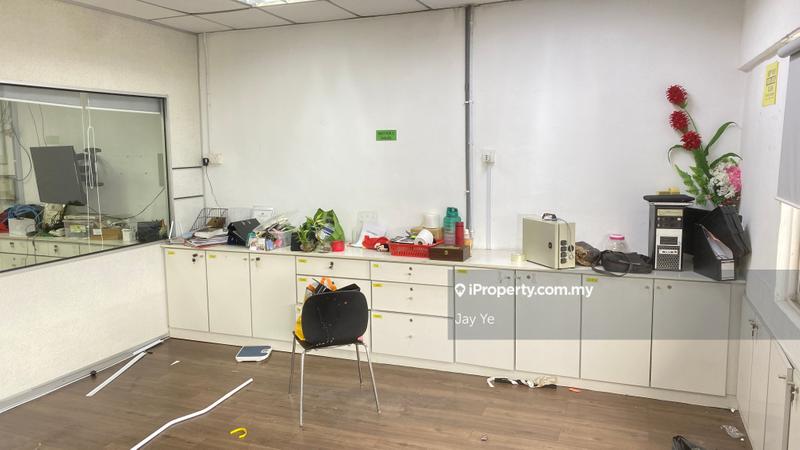Kilang Teres untuk Disewa di Taman Perindustrian Puchong, Puchong oleh Jay Ye - iProperty.com.my
