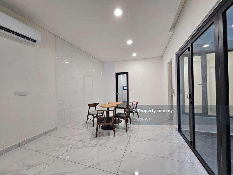 Rumah Berangkai 3 Tingkat untuk Dijual di Happy Garden, Kuchai Lama oleh Chloe Wai - iProperty.com.my