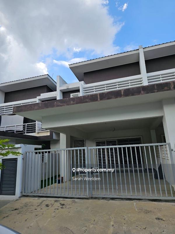 Rumah Teres 2-Tingkat untuk Dijual di Nilai Impian, Nilai oleh Sarah Weelden - iProperty.com.my