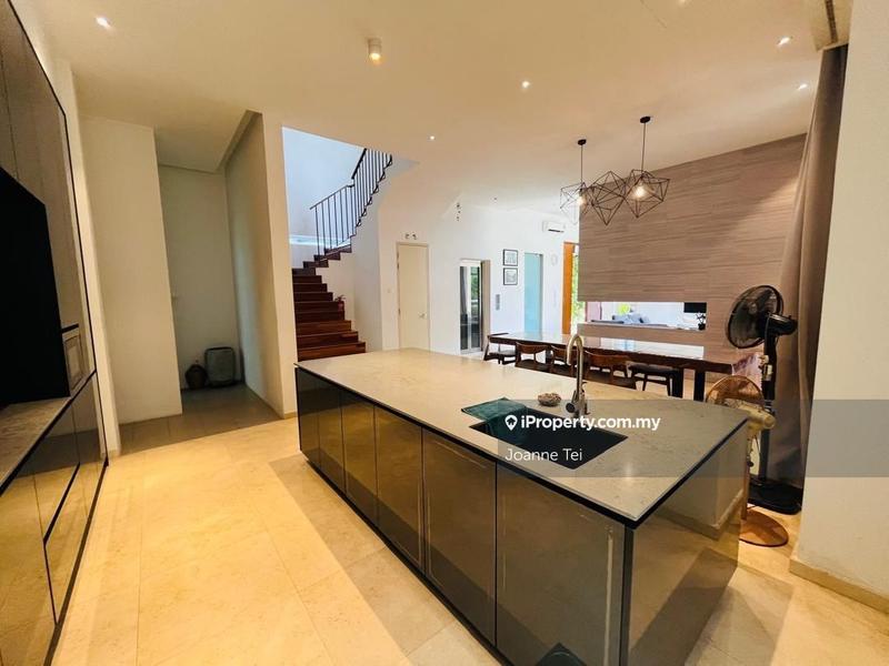 Bungalow House for Rent in Lakefront Villa, Cyberjaya by Joanne Tei - iProperty.com.my