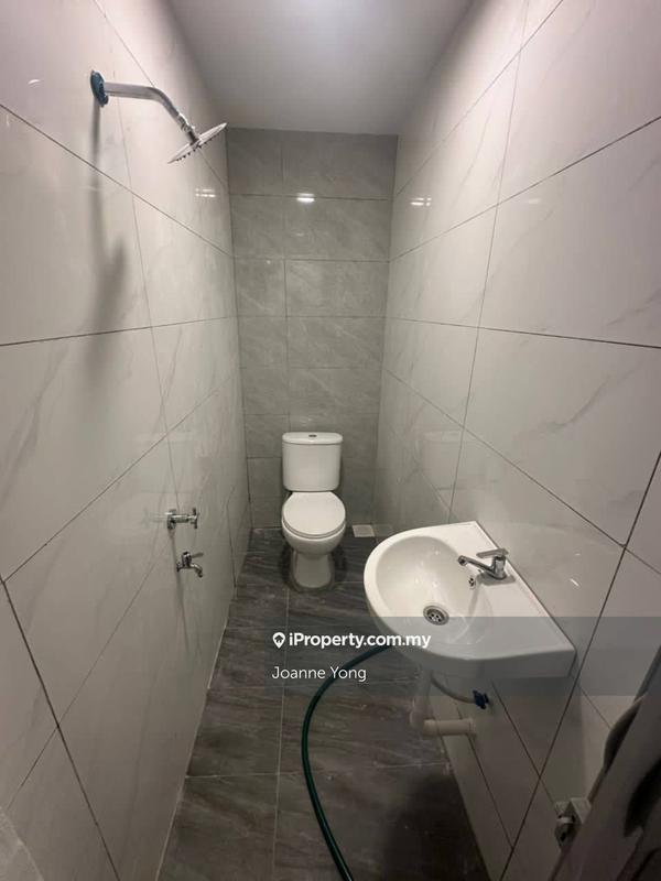 Rumah Teres 2-Tingkat untuk Dijual di Taman Puteri Wangsa, Ulu Tiram oleh Joanne Yong - iProperty.com.my