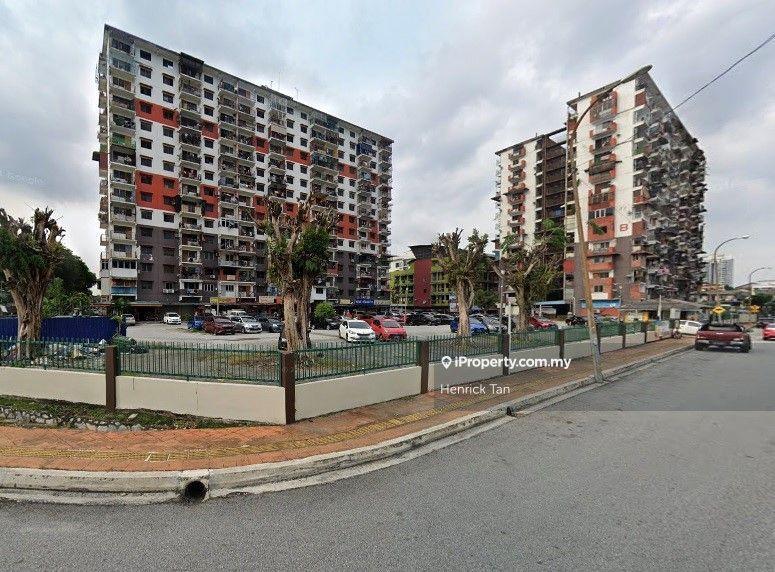 Flat for Sale in Pangsapuri SS8 Kelana Jaya by Henrick Tan - iProperty.com.my