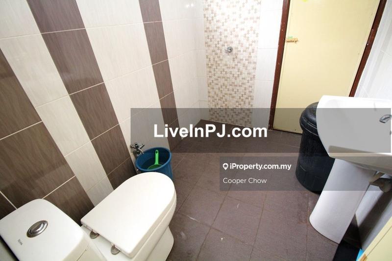 2-storey Terraced House for Sale in Taman Kelana Idaman, Ara Damansara by Cooper Chow - iProperty.com.my