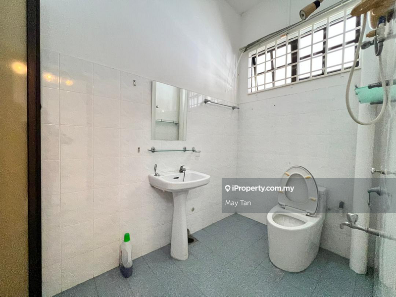 Rumah Berkembar untuk Dijual di Taman Sri Kluang, Kluang oleh May Tan - iProperty.com.my