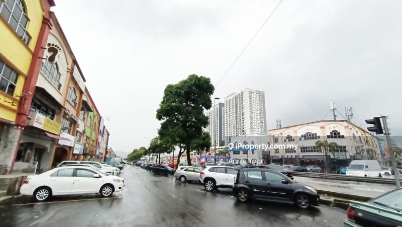Shop for Sale in Taman Bukit Serdang, Seri Kembangan by Annie Yoon - iProperty.com.my