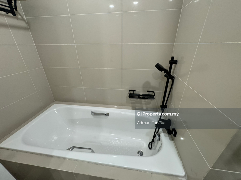 Kondominium untuk Dijual di Northpoint Residences oleh Adman Tan - iProperty.com.my