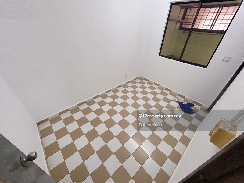 Rumah Berangkai 2.5 Tingkat untuk Dijual di Taman Ozana Impian, Bukit Katil oleh Danny Kuah - iProperty.com.my