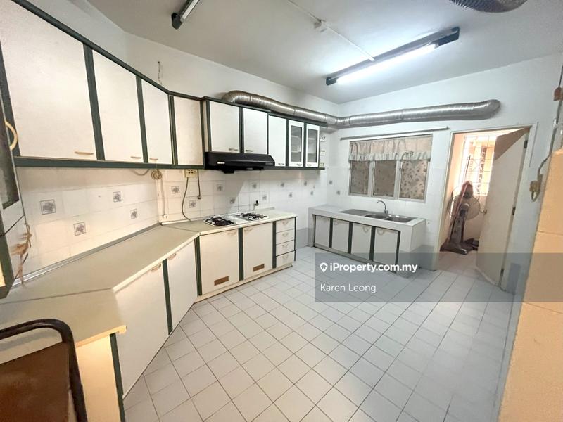 For Sale - Villa Flora