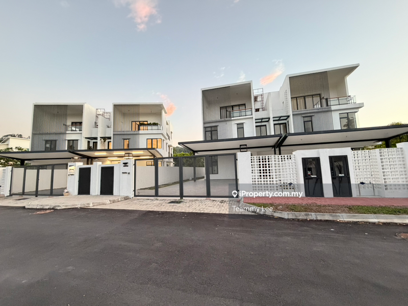 Rumah Berkembar untuk Dijual di Taman Ikhlas, Bandar Sungai Long oleh Teammy Lee - iProperty.com.my