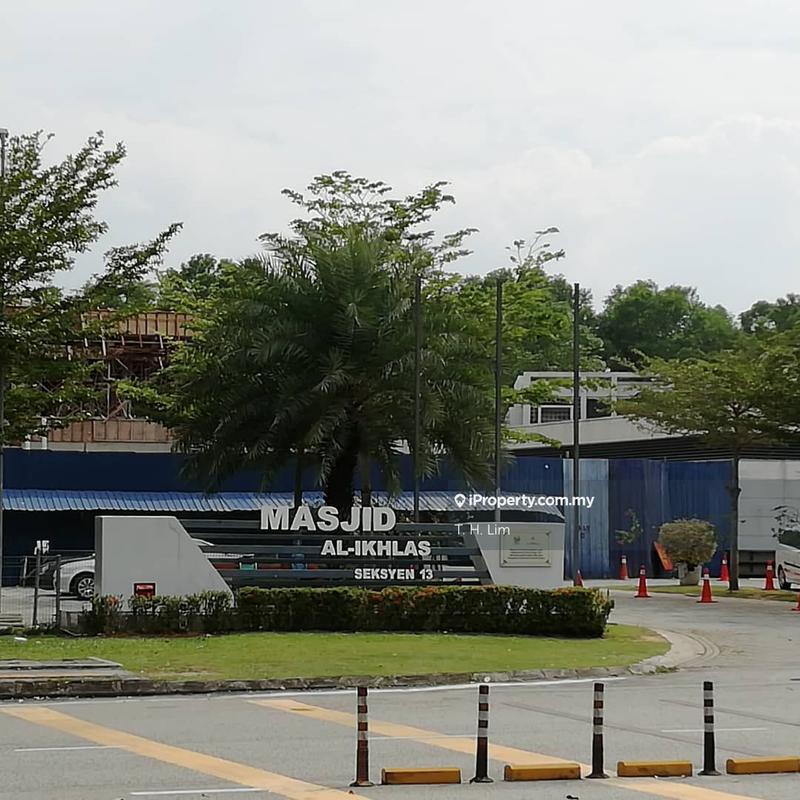 Kedai untuk Dijual di Seksyen 13, Shah Alam oleh T. H. Lim - iProperty.com.my