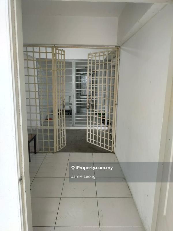 Apartment for Sale in Lakeview Apartments by Jamie Leong - iProperty.com.my