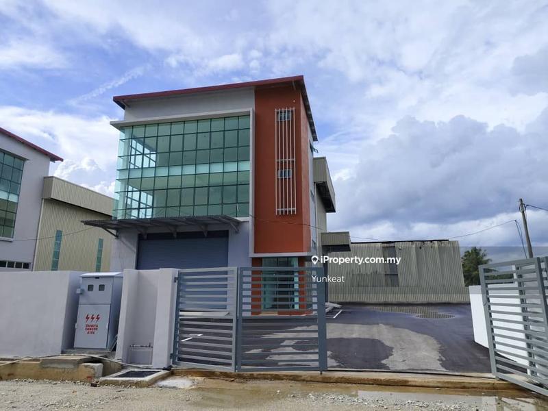 For Sale - Batu Kawan, Valdor, Sungai Bakap 3 Storrey Detached Factory