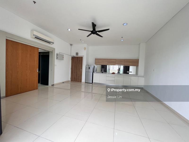 For Rent - Plaza Arkadia