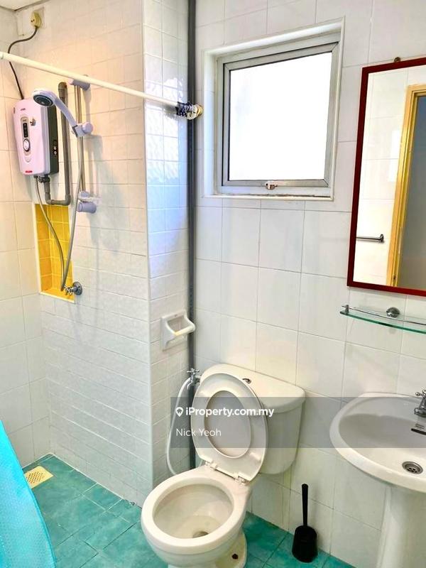 Kediaman Servis untuk Dijual di Metropolitan Square oleh Nick Yeoh - iProperty.com.my