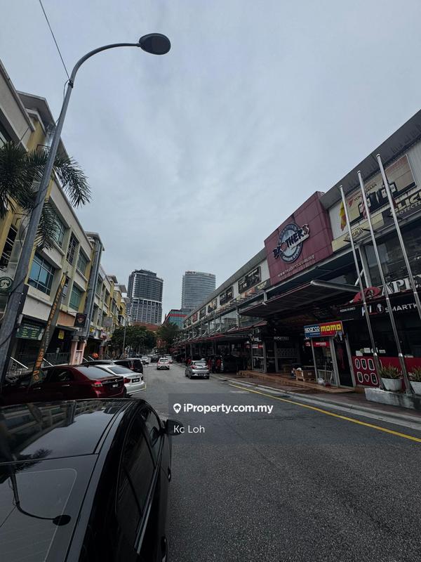 For Rent - Kelana Jaya ss6 Two Adjoining Shop