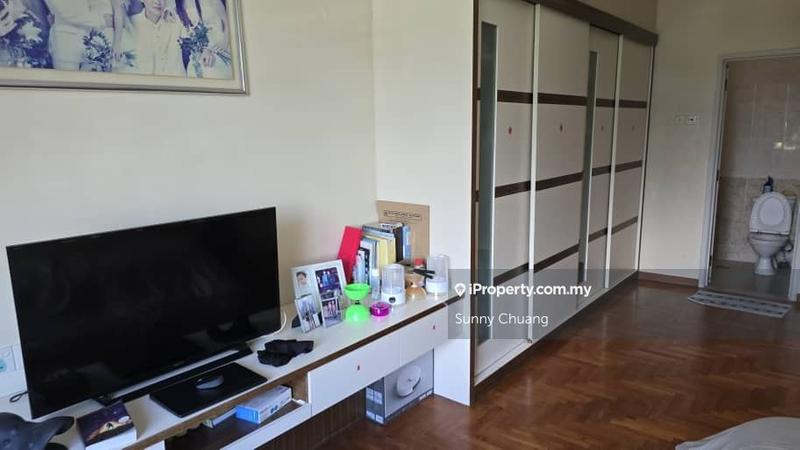 2.5-storey Terraced House for Sale in Taman Gaya, Ulu Tiram by Sunny Chuang - iProperty.com.my