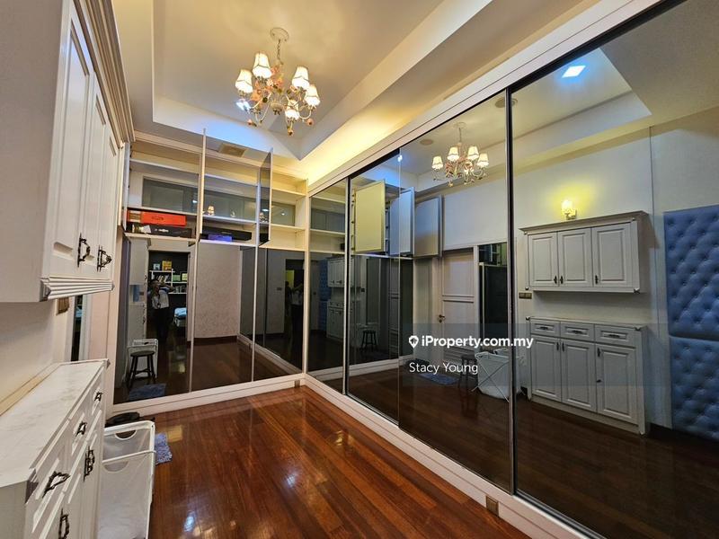 Bungalow House for Sale in Taman Bukit Serdang, Seri Kembangan by Stacy Young - iProperty.com.my