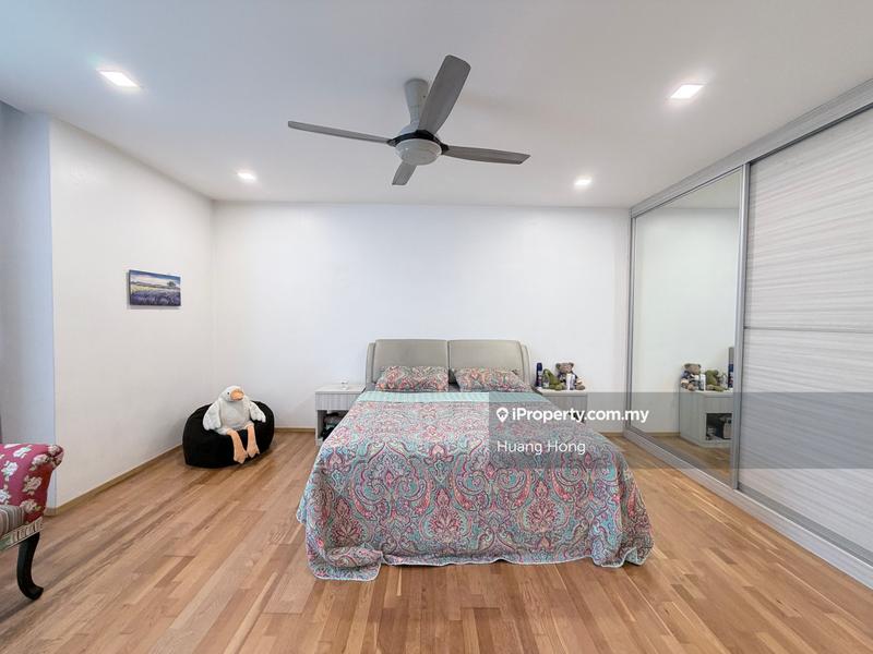 Rumah Berangkai 3 Tingkat untuk Dijual di Schubert, Symphony Hills, Cyberjaya oleh Huang Hong - iProperty.com.my
