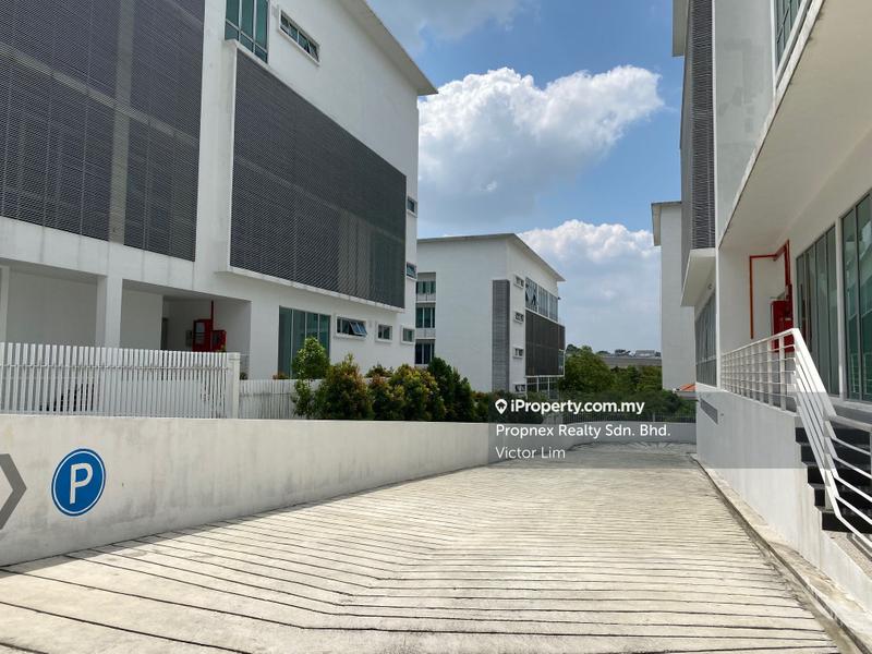 Commercial Bungalow for Sale in Temasya Glenmarie, Glenmarie by Victor Lim - iProperty.com.my