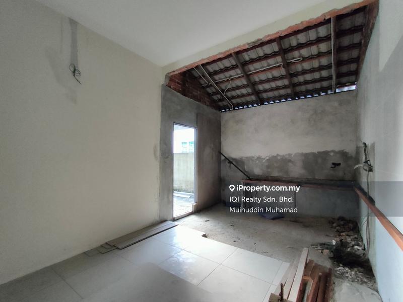Semi-Detached House for Sale in Taman Sri Bahagia, Teluk Intan by Muinuddin Muhamad - iProperty.com.my