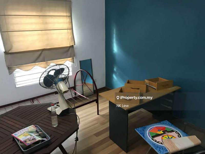 Condominium for Sale in Bayan Villa, Seri Kembangan by NK Lew - iProperty.com.my