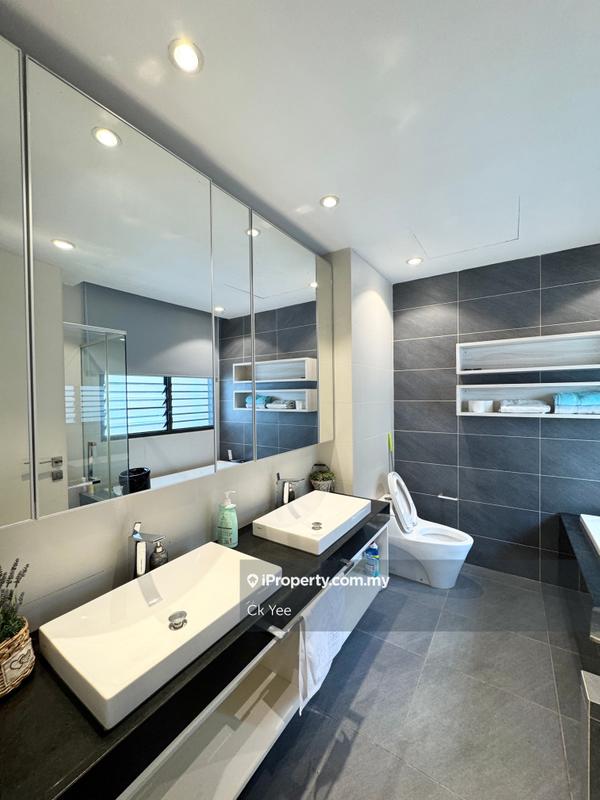 Rumah Teres untuk Dijual di Mines Resort City, Seri Kembangan oleh Ck Yee - iProperty.com.my