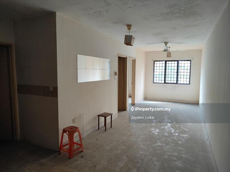 For Sale - Flora Damansara Flat