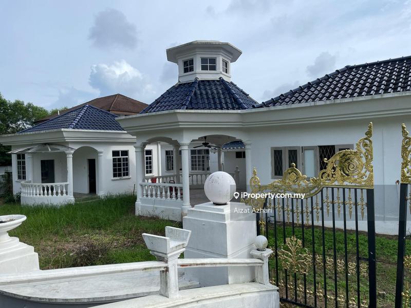 Bungalow House for Sale in Biggest Bangalow Terengganu Ibai Golf Country Club, Kuala Ibai by Aizat Azhari - iProperty.com.my