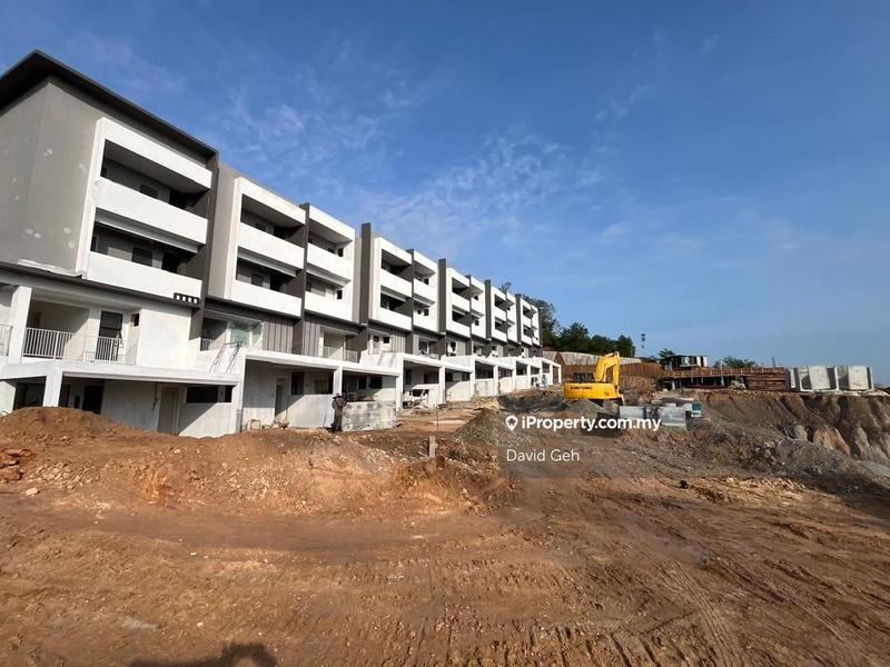 Townhouse for Sale in Taman Impian Ehsan, Balakong by David Geh - iProperty.com.my