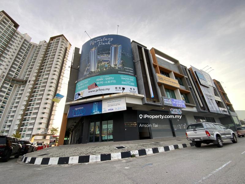 For Sale - Signature Avenue