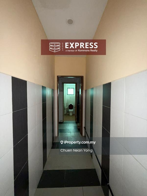 Kedai untuk Dijual di Lutong, Miri oleh Sam Yong - Corridor - iProperty.com.my