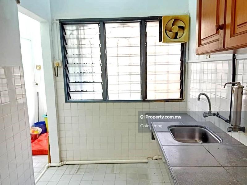 Apartment for Sale in Taman Lembah Maju by Cole Leong - iProperty.com.my
