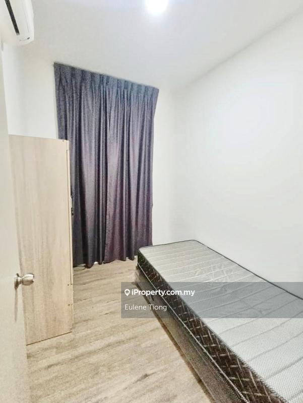 For Rent - Sapphire On The Park