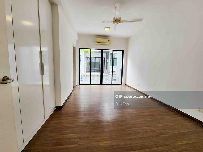 Rumah Berangkai 3 Tingkat untuk Dijual di Lake Fields, Sungai Besi oleh Suki Tan - iProperty.com.my
