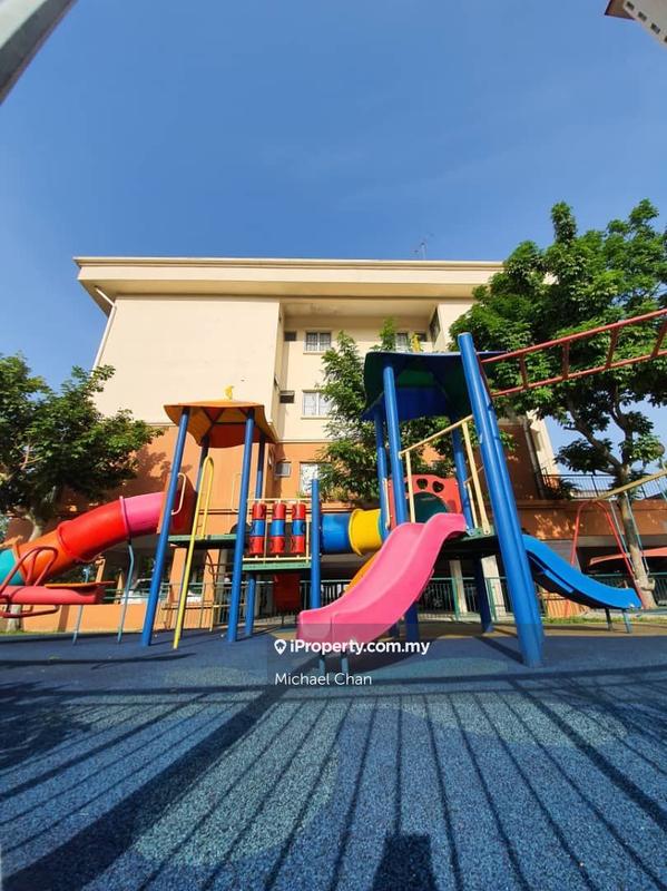 Condominium for Sale in La Vista Condominiums by Michael Chan - iProperty.com.my