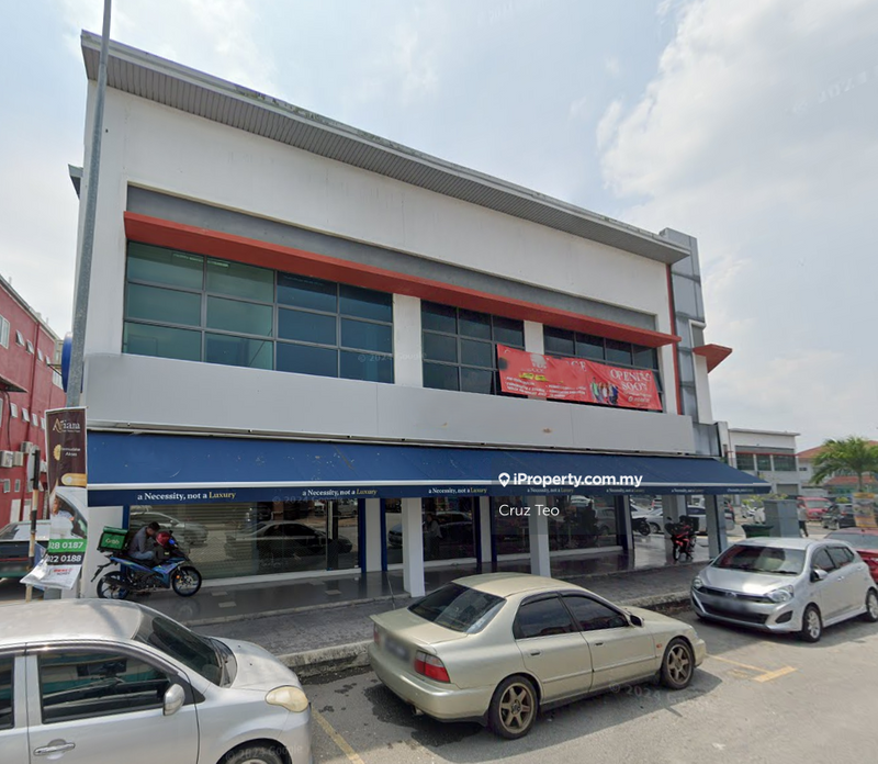 For Rent - [CORNER LOT] First Floor Shoplot @ Taman Bendahara , Kuala Selangor