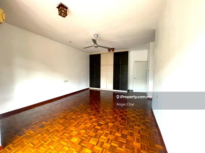 Townhouse for Sale in Sunway Damansara, Kota Damansara by Angie Chai - iProperty.com.my