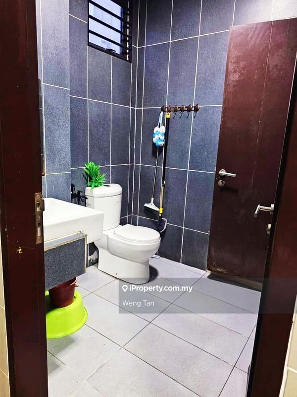 Rumah Berangkai 2 Tingkat untuk Dijual di Seksyen U1, Glenmarie oleh Weng Tan - iProperty.com.my