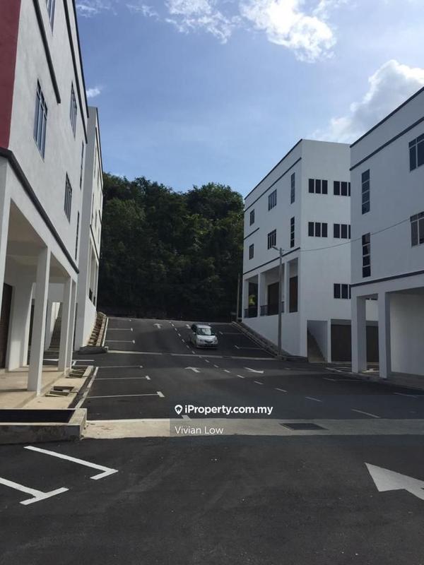 Shop for Sale in Bandar Baru Kuala Lipis, Kuala Lipis by Vivian Low - iProperty.com.my