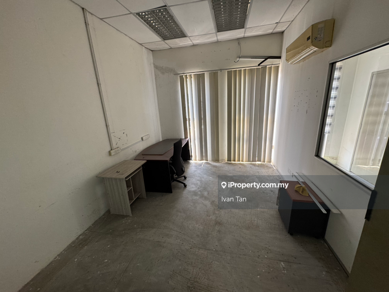 Pejabat untuk Disewa di Taman Danau Desa, Taman Desa oleh Ivan Tan - iProperty.com.my